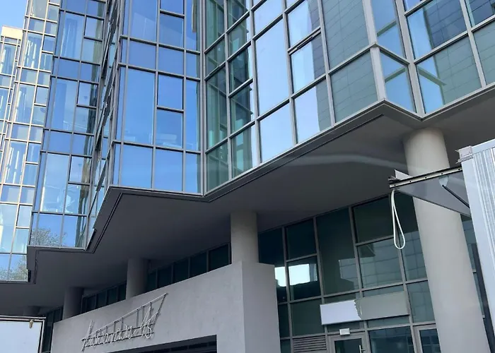 Towarowa Milionowa 45 Check-in 24 H *